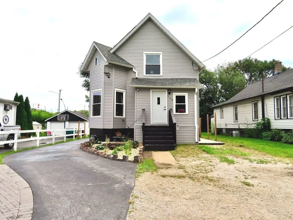 714 S Joliet Street, Joliet