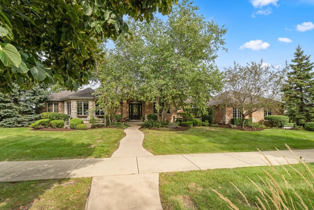 12991 Mayfair Drive, Lemont