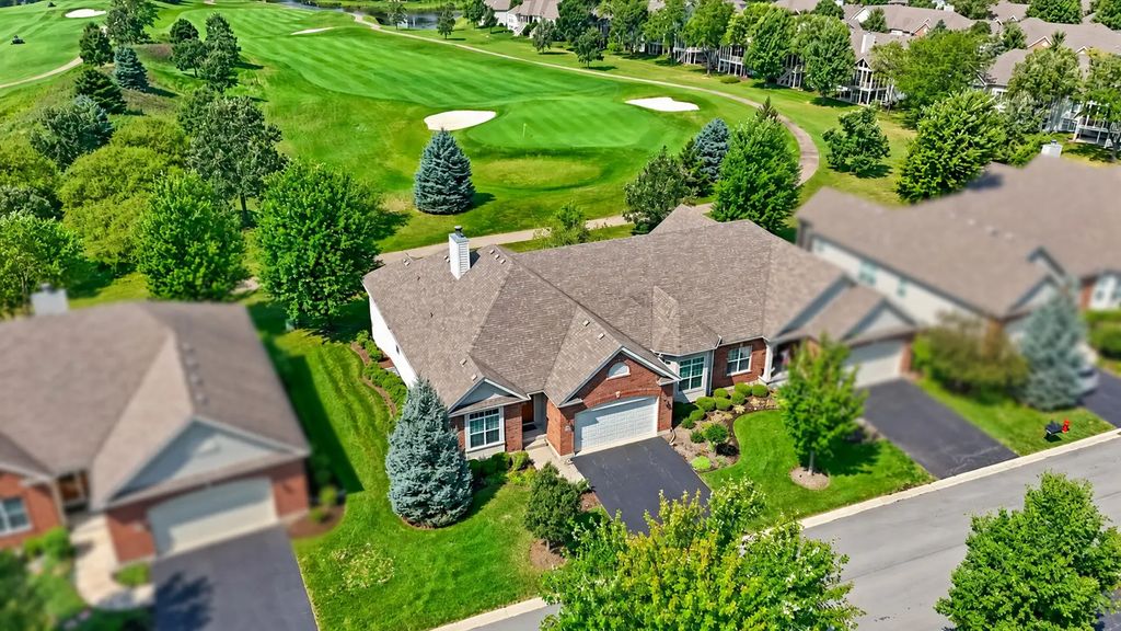 4780 Coyote Lakes Circle, Lake In The Hills