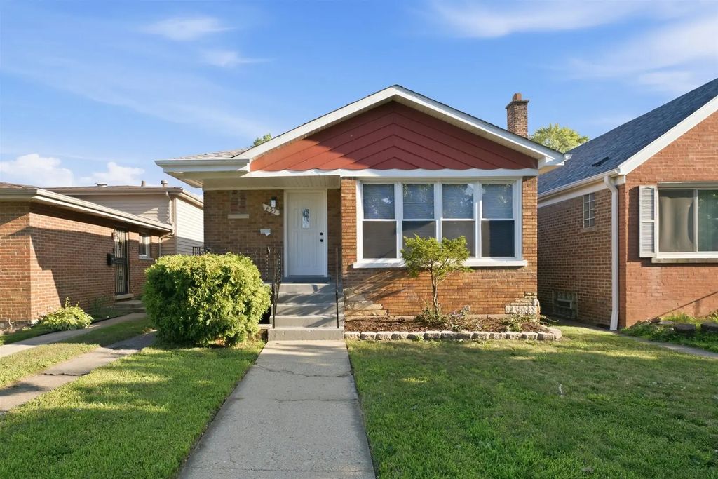 657 E 100th Place, Chicago, 60628