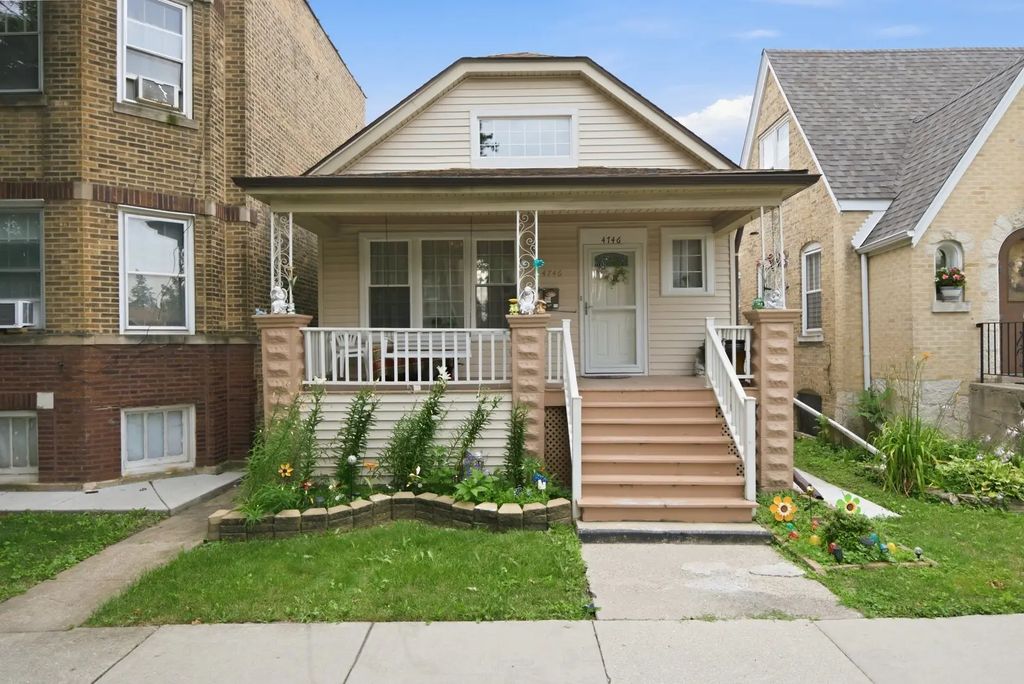4746 N Karlov Avenue, Chicago, 60630