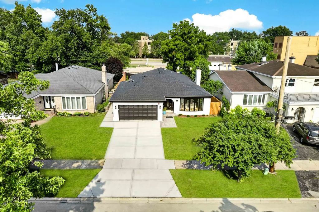 1013 N Delphia Avenue, Park Ridge