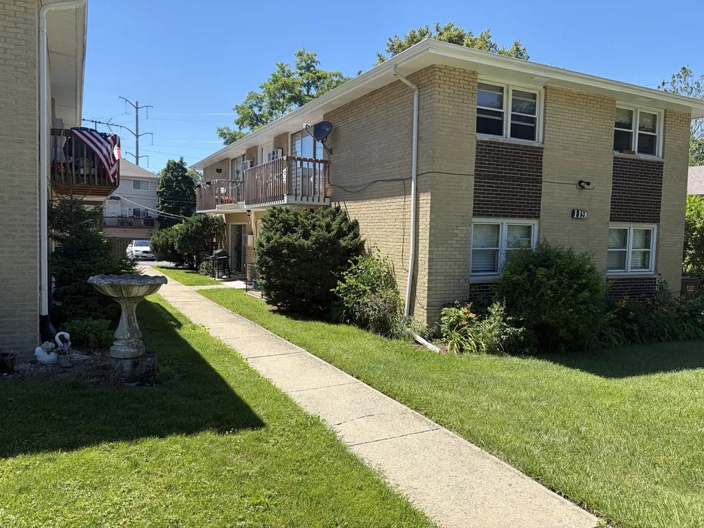 119 Cliff Street 2w, Willow Springs