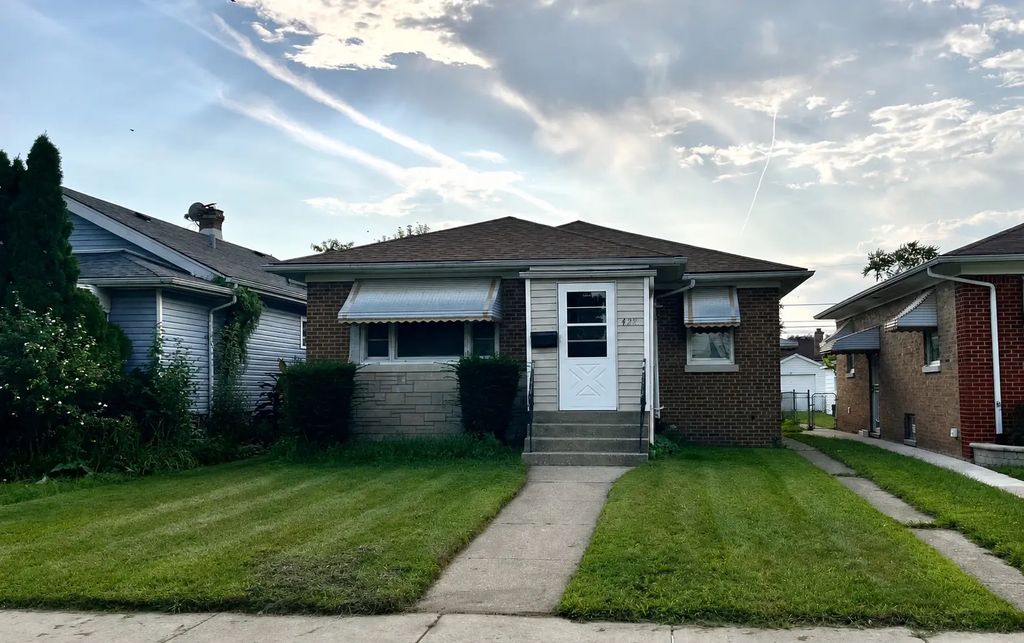 492 Price Avenue, Calumet City