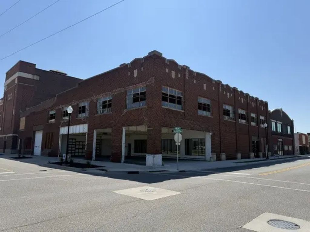 147 N Walnut Street, Danville