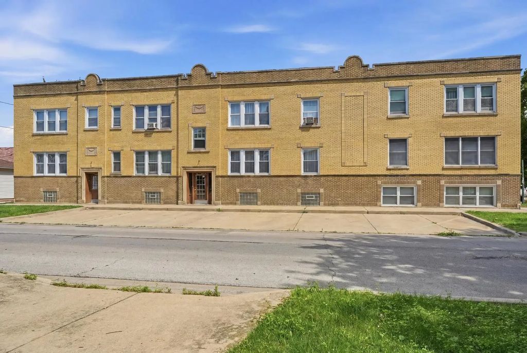 5708 W George Street 2, Chicago, 60634