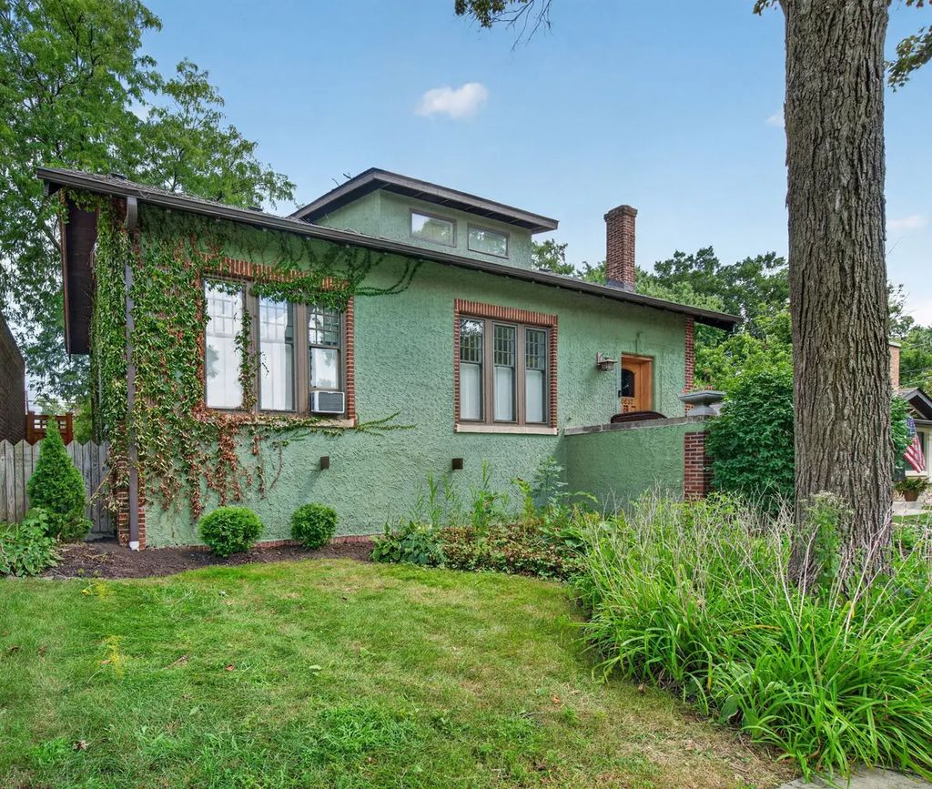 10637 S Oakley Avenue, Chicago, 60643
