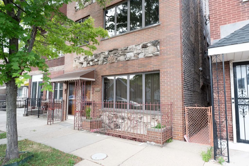 2625 S Union Avenue 2f, Chicago