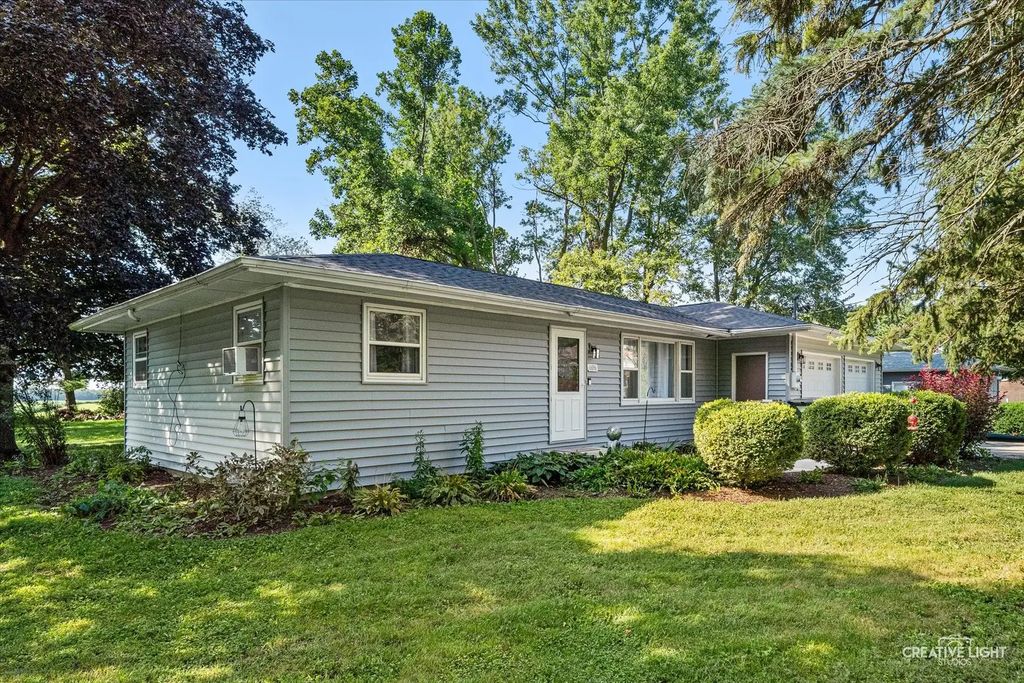 6696 Chicago Road, Yorkville