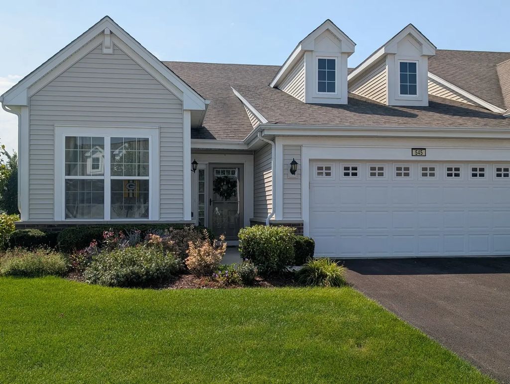 545 N Falls Circle, Pingree Grove