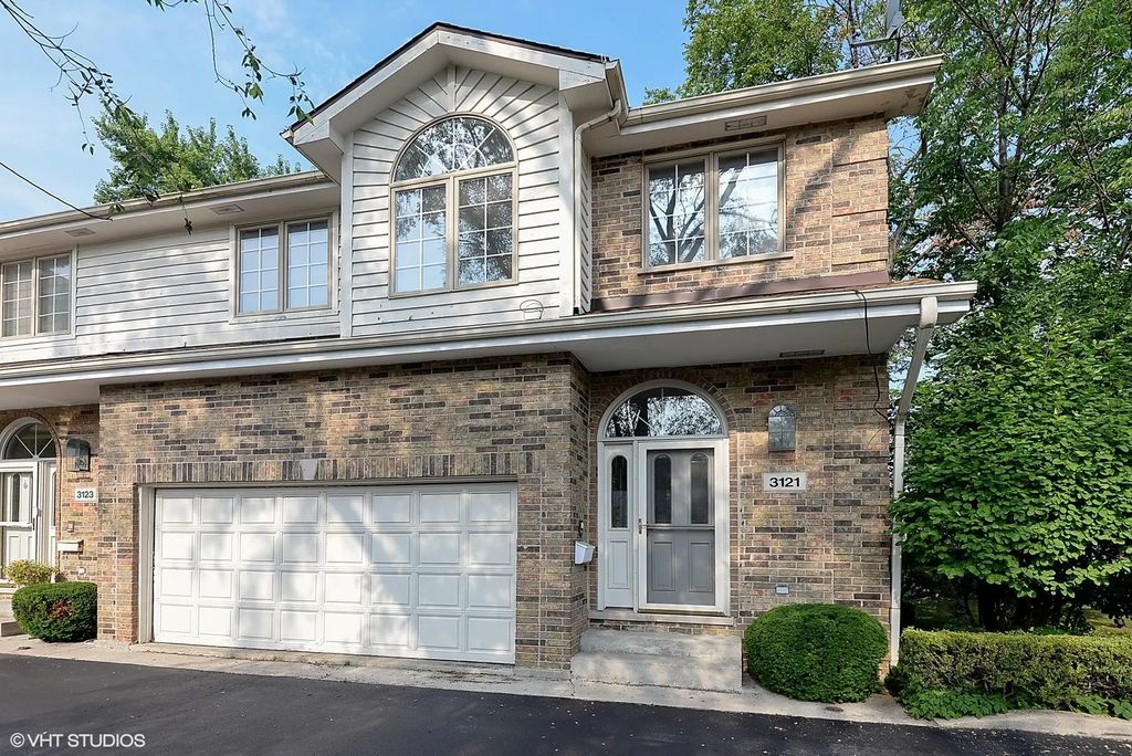 3121 Lake Avenue 3121, Wilmette