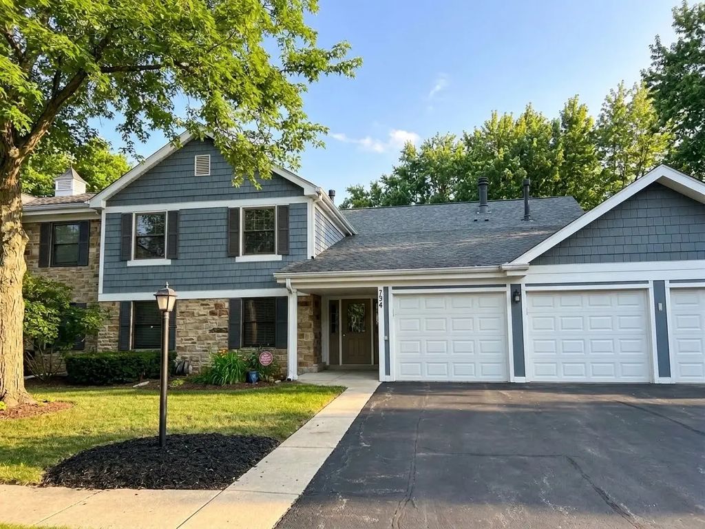 734 Plumtree Court C1, Wheeling