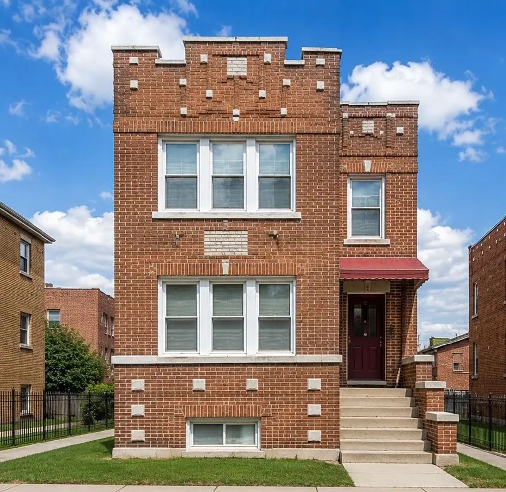 5948 S Washtenaw Avenue, Chicago