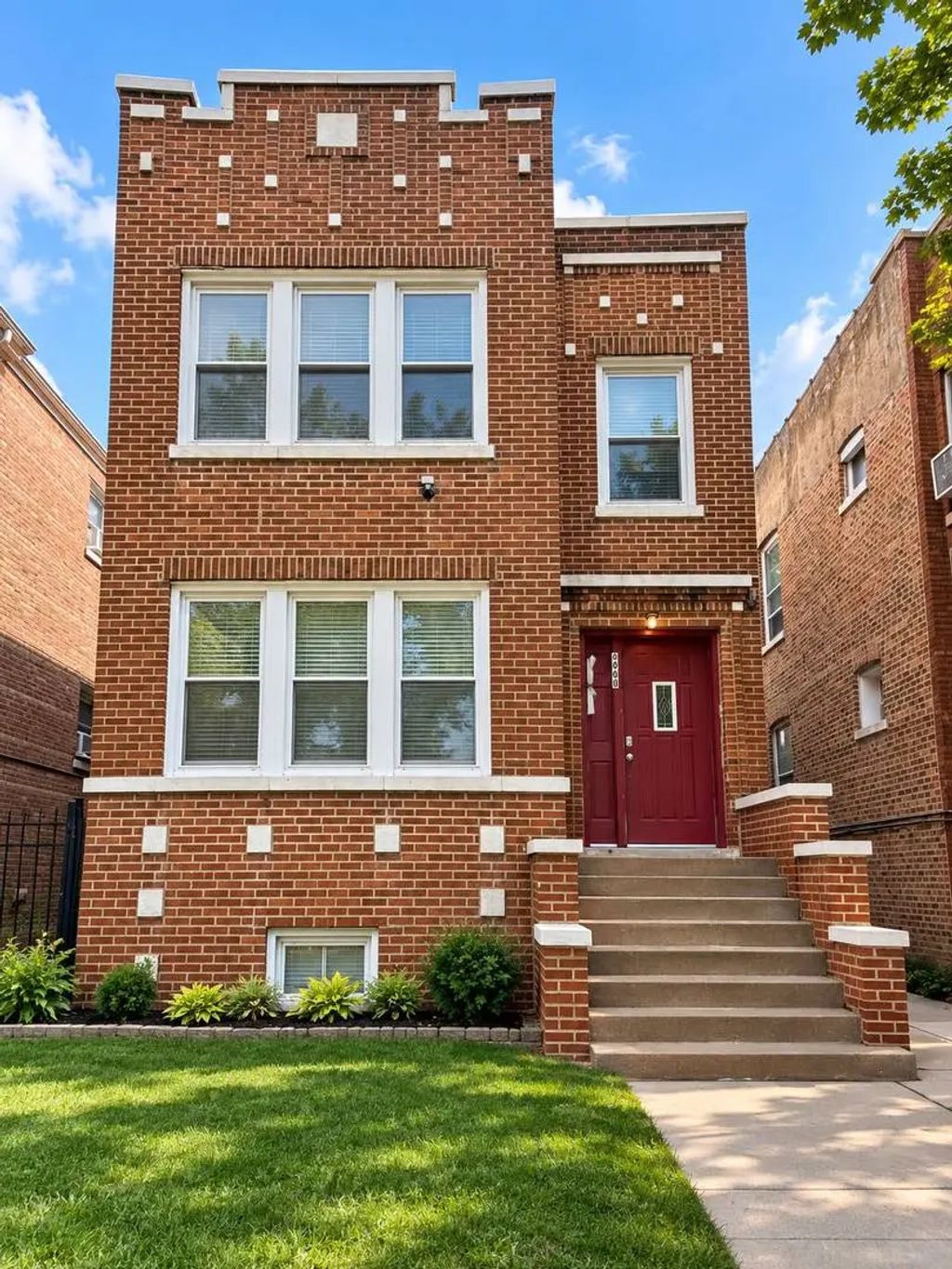 5948 S Washtenaw Avenue, Chicago