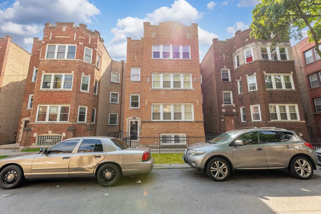 7025 S Chappel Avenue 3, Chicago