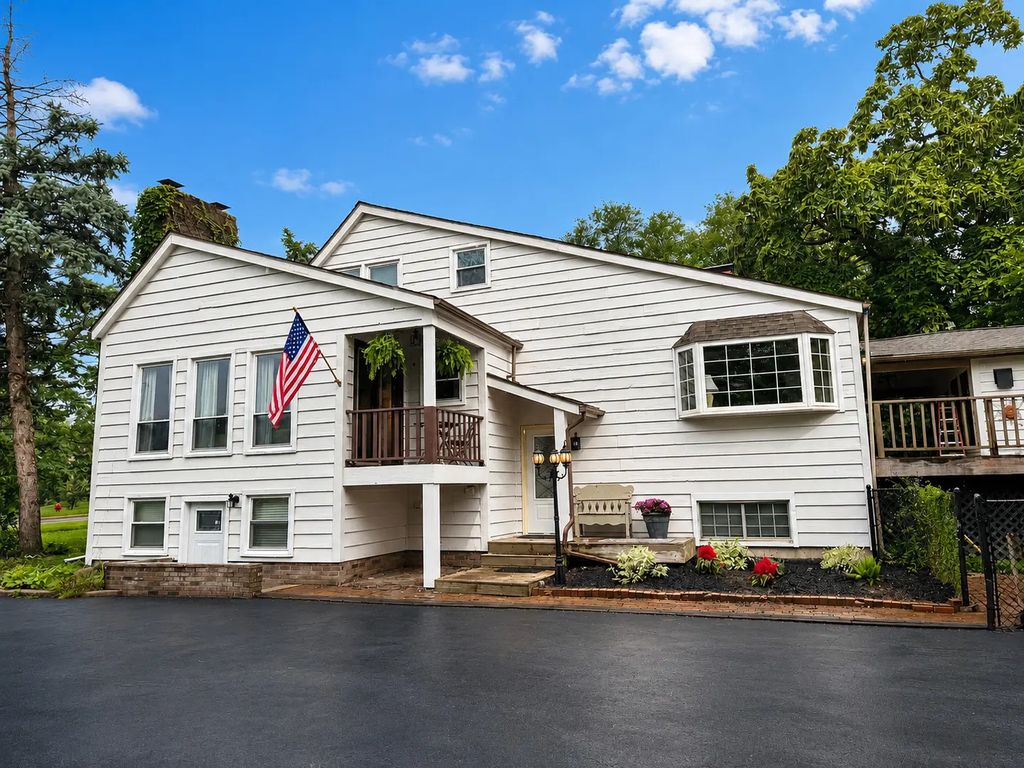 3062 Ridgeland Avenue, Lisle