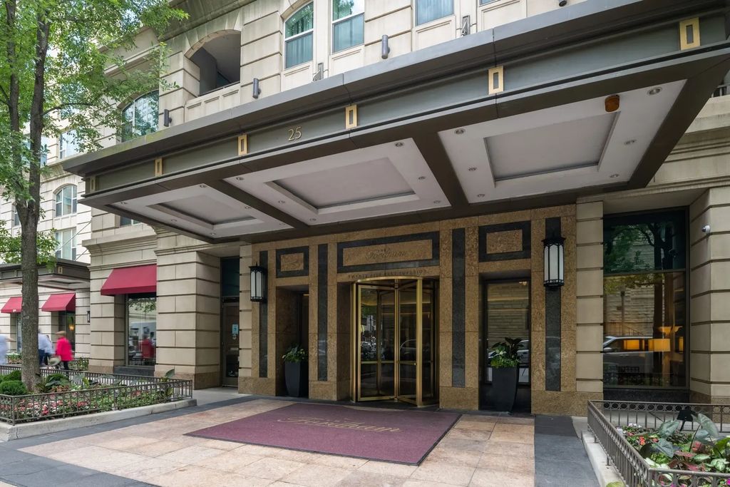 25 E Superior Street 2803, Chicago
