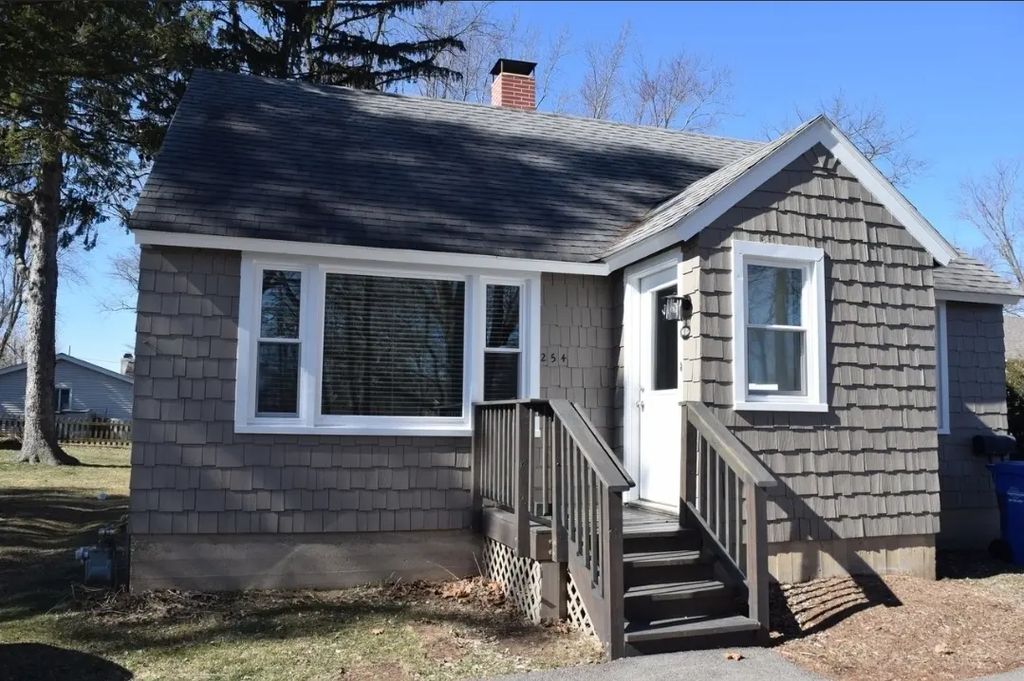 254 W Main Street, Carpentersville