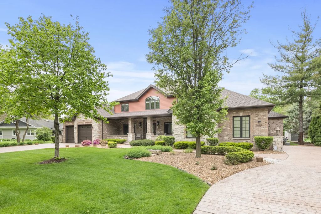 12132 S Harold Avenue, Palos Heights
