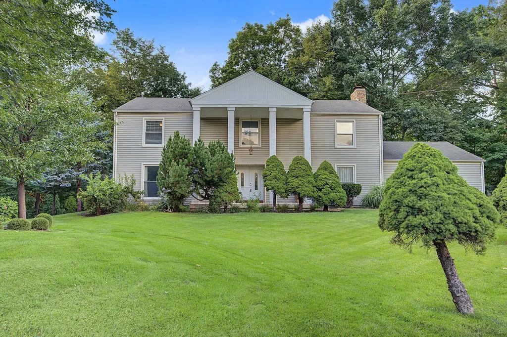 6 Dogwood Road, Rolling Meadows
