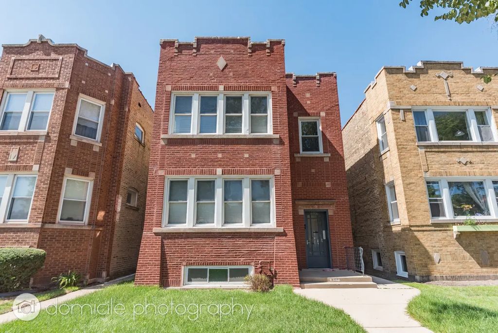 4906 N Marmora Avenue 1, Chicago, 60630