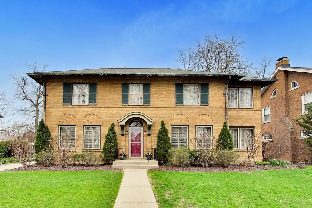 10041 S Hoyne Avenue, Chicago, 60643