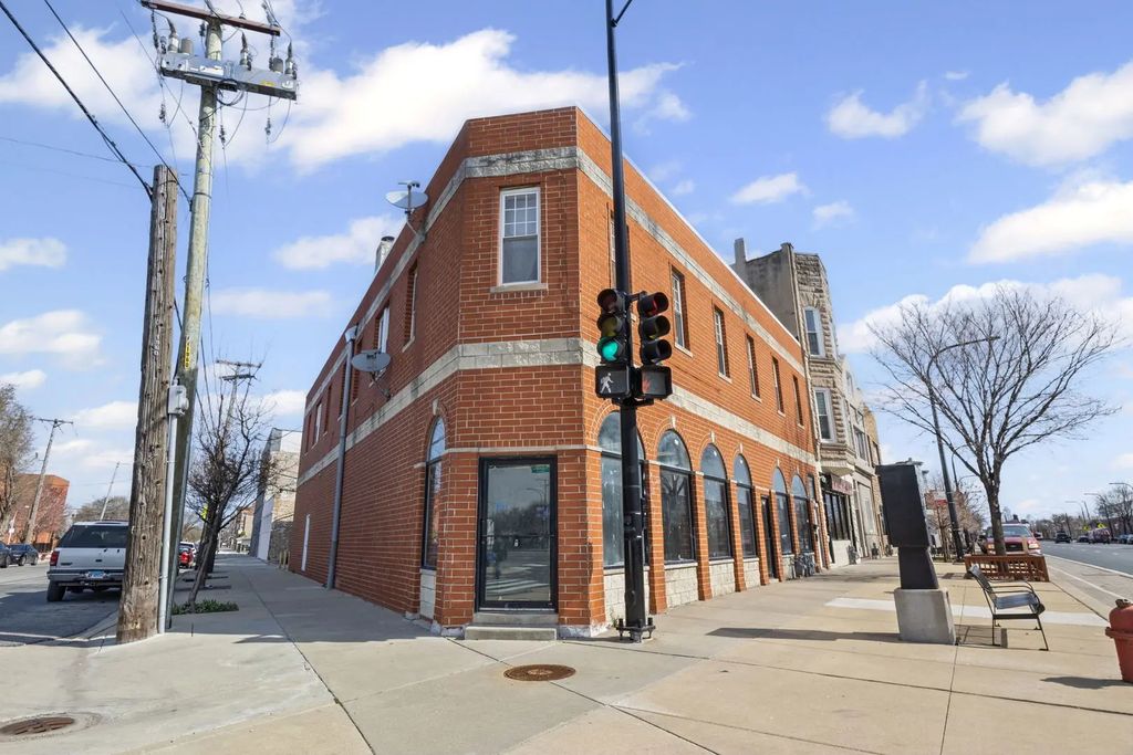 2514 S Blue Island Avenue, Chicago