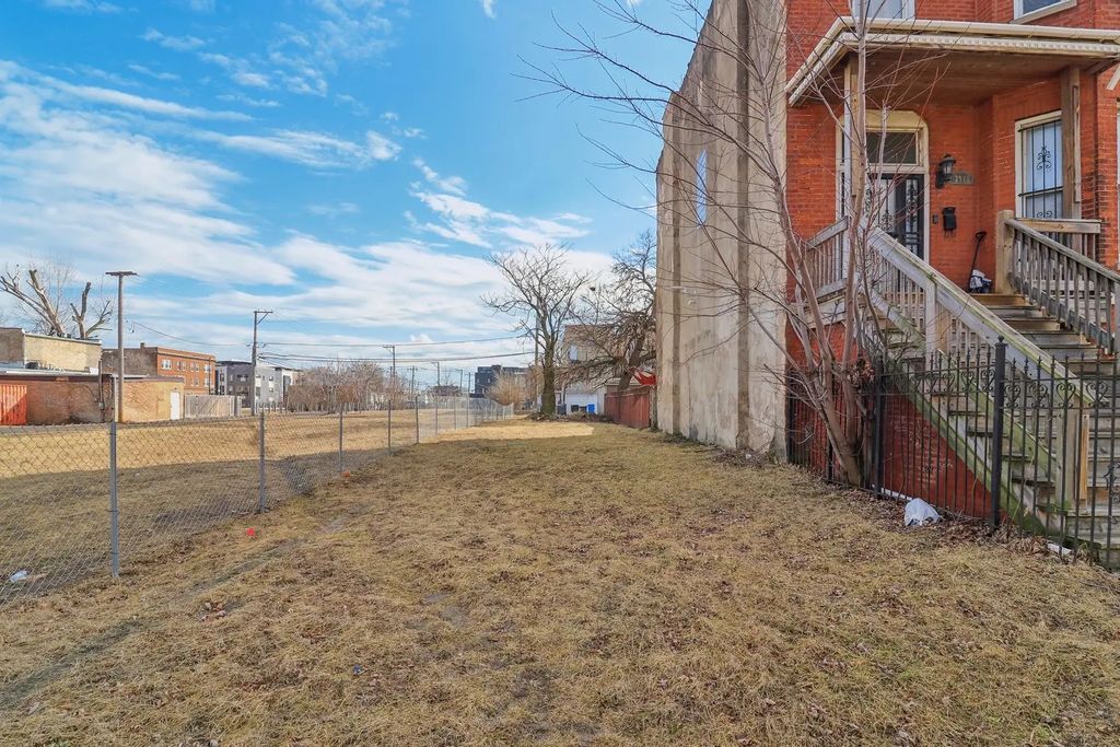 3913 S Prairie Avenue, Chicago, 60653