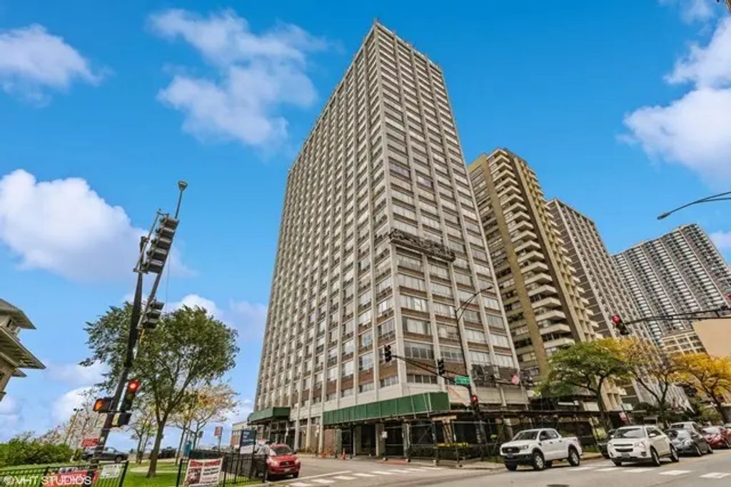 6171 N Sheridan Road 2805, Chicago