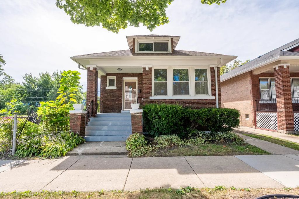 39 W 113th Place, Chicago