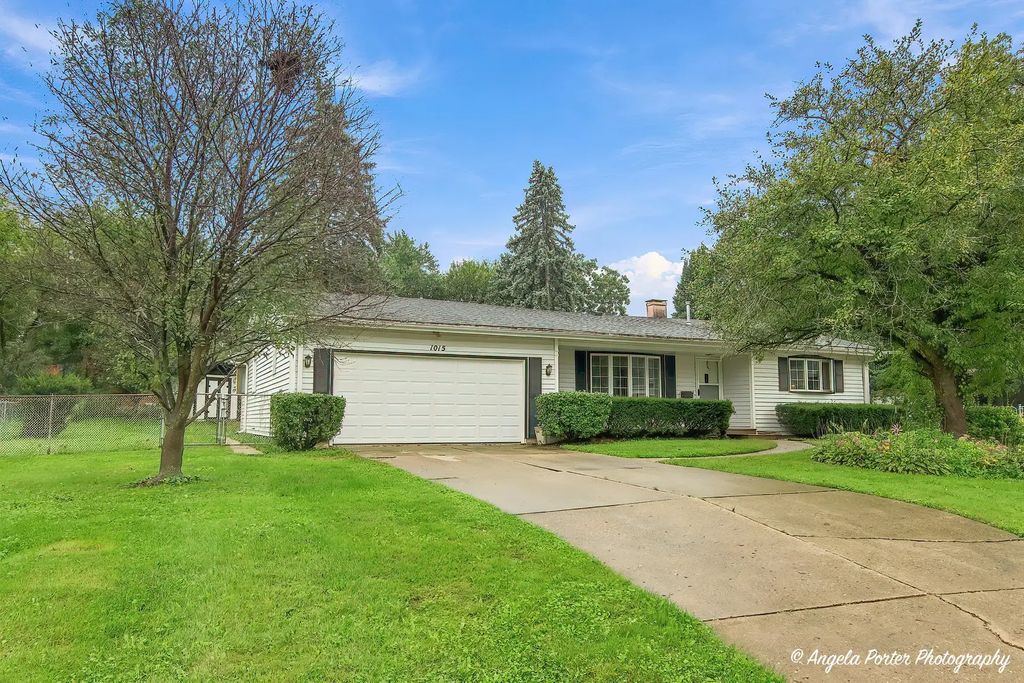 1015 Somerset, McHenry