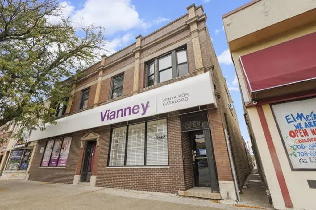 5714 W Cermak Road, Cicero