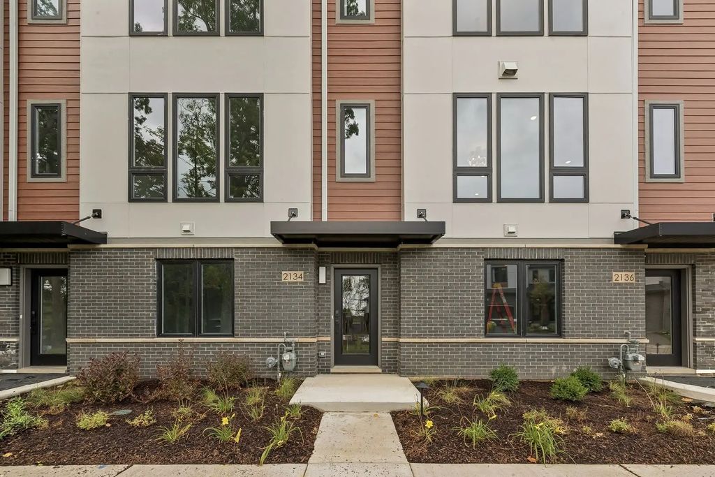 2118 Iron Ridge Lane, Naperville