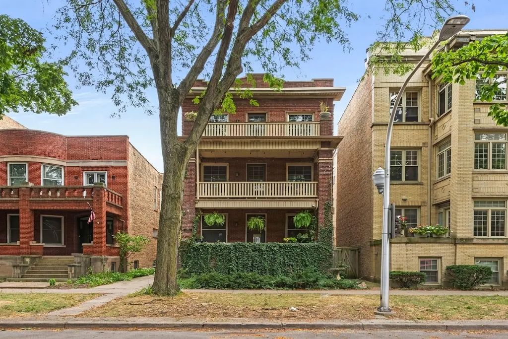 1347 W Granville Avenue, Chicago