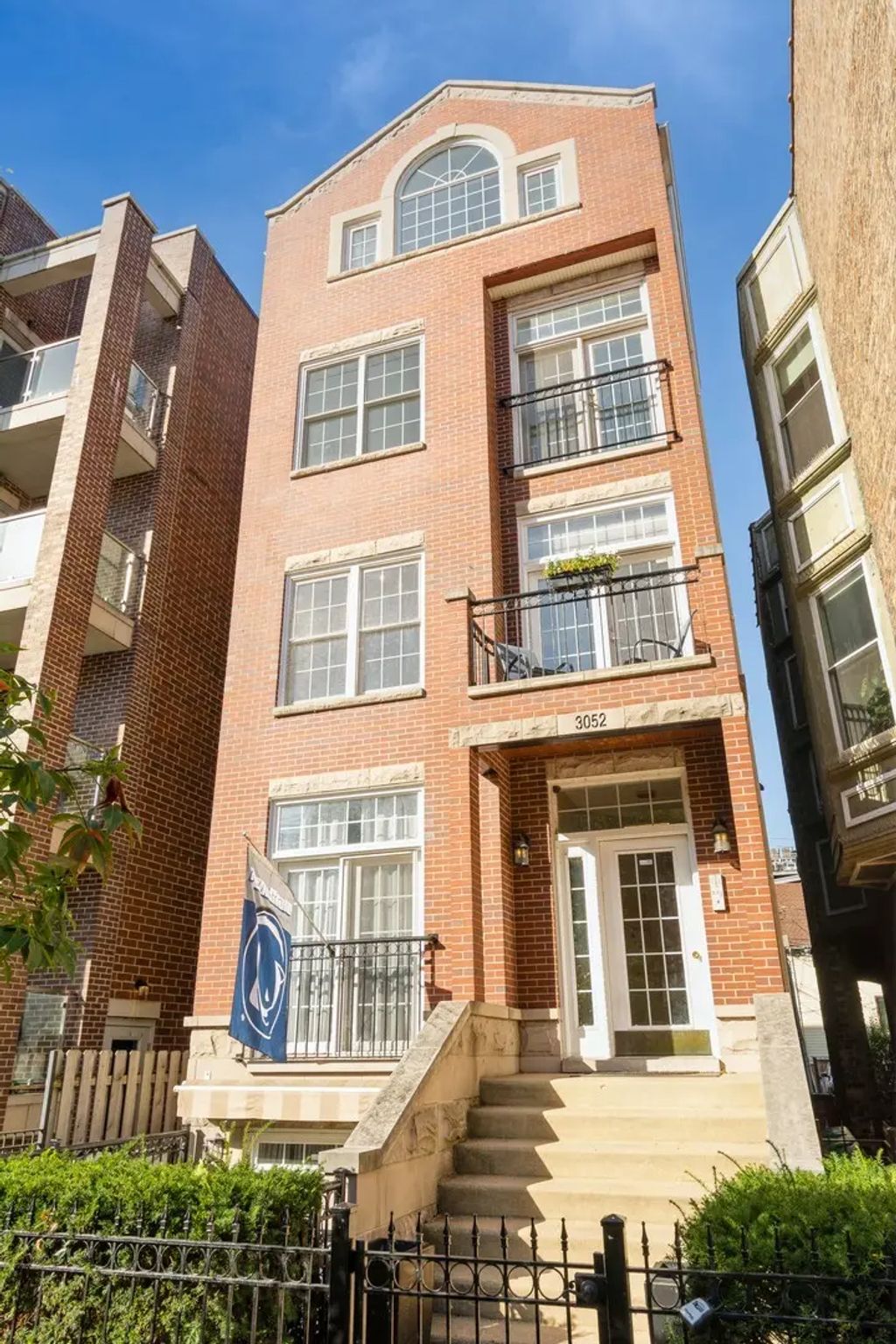 3052 N Sheffield Avenue 3, Chicago, 60657