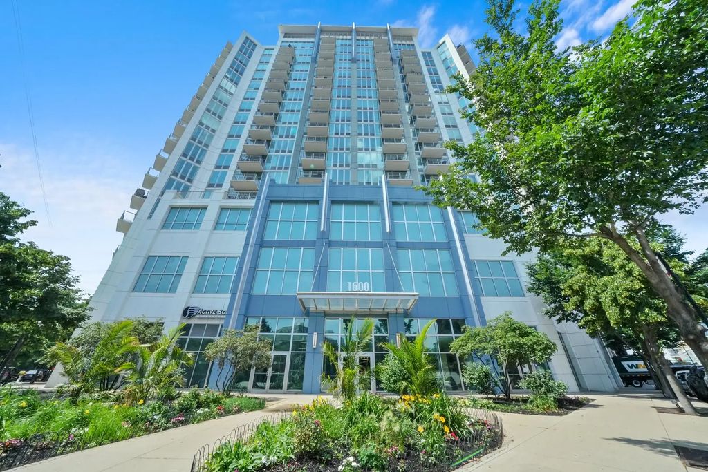 1600 S Indiana Avenue 1504, Chicago, 60616