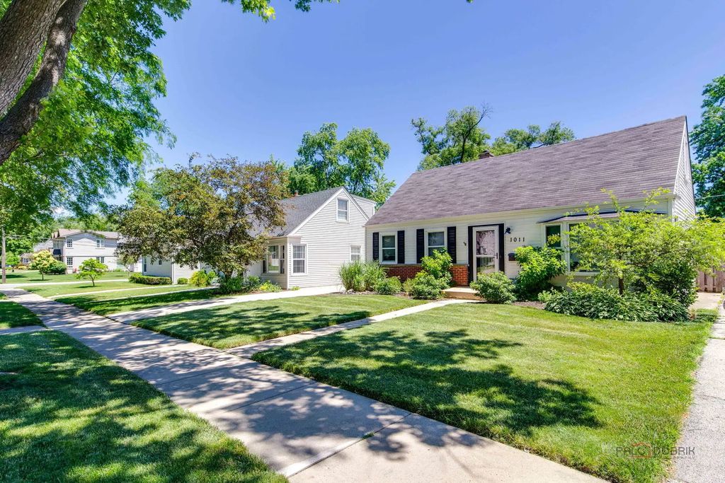 1011 N Haddow Avenue, Arlington Heights