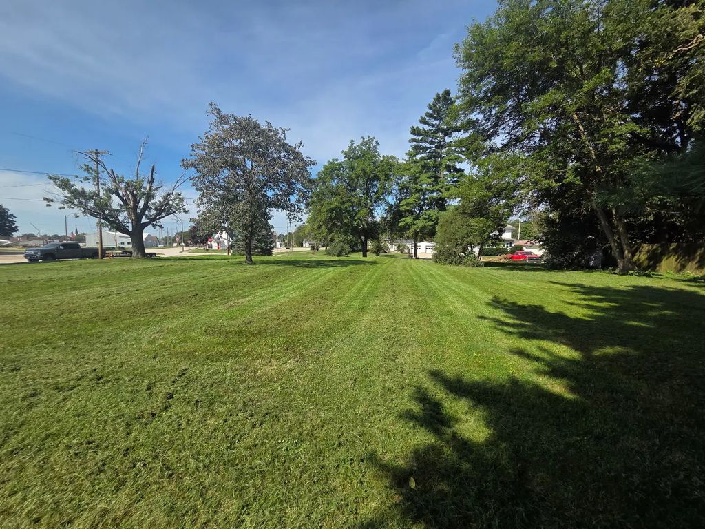 18 Ne 2nd Street, Galva
