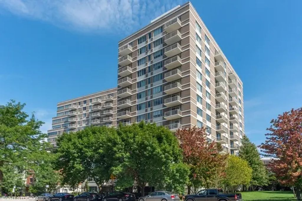 1515 S Prairie Avenue 406, Chicago