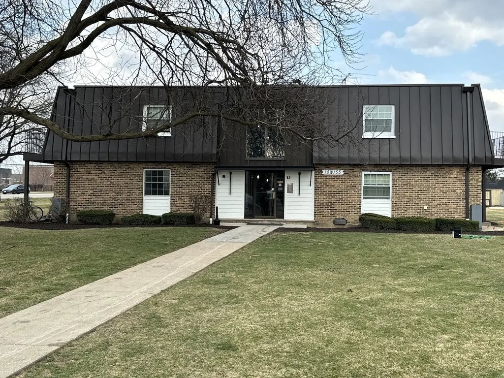 171 W 63rd Street B202, Westmont