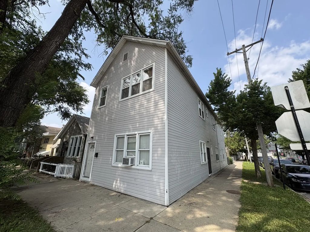 2800 S Hillock Avenue, Chicago, 60608