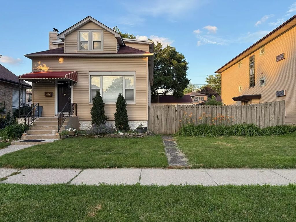 2635 N 73rd Avenue, Elmwood Park