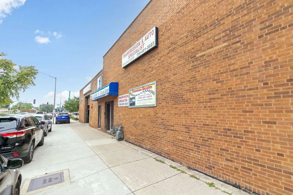 1825 S 17th Avenue, Broadview