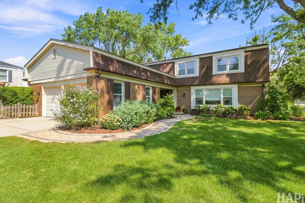 4000 Picardy Drive, Northbrook