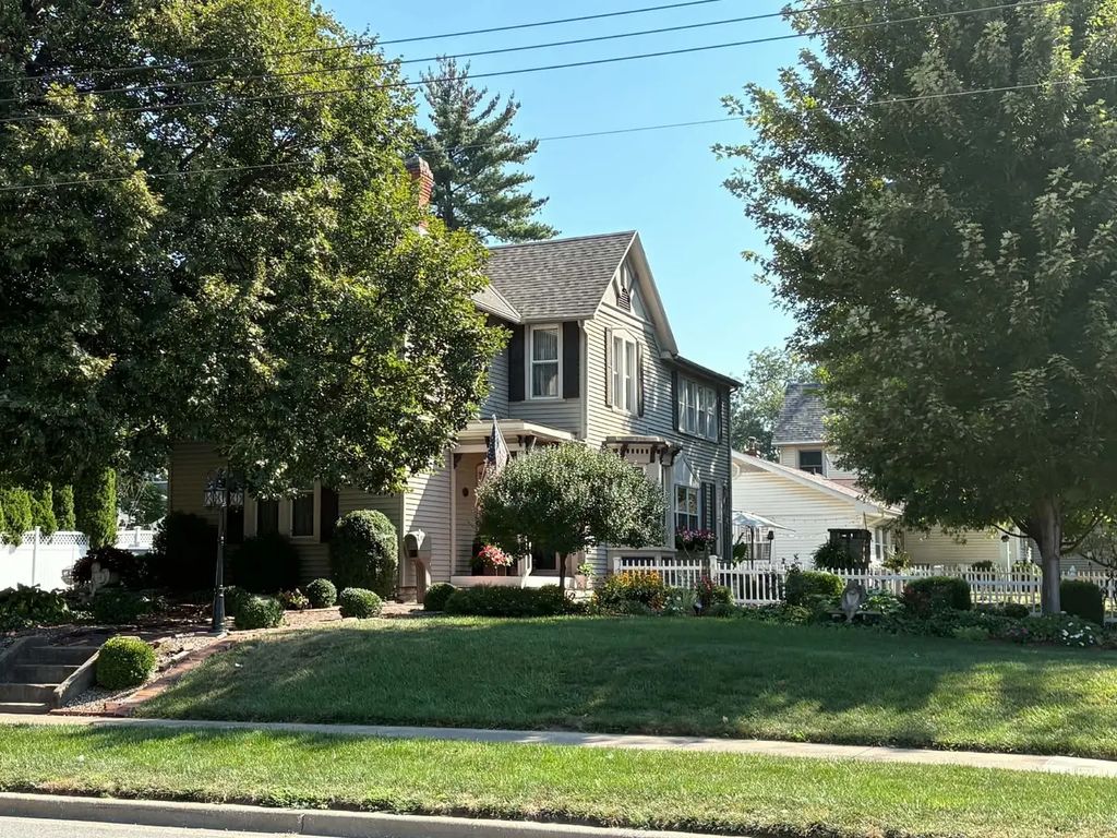 335 S 18th Street, Quincy