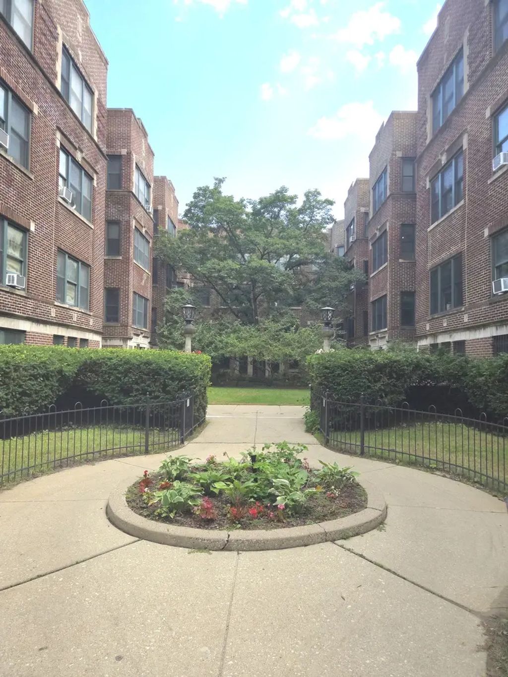 5551 S Kimbark Avenue 8, Chicago