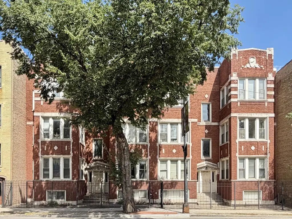 5783 N Ridge Avenue 2, Chicago, 60660