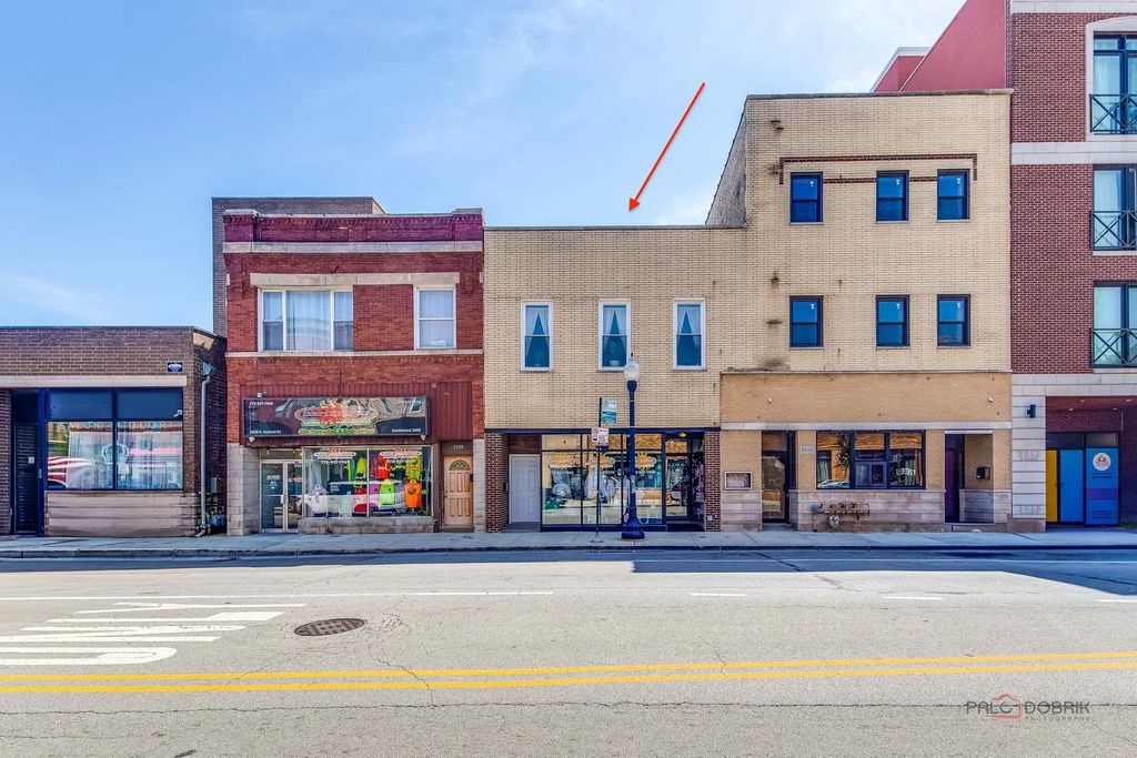 3511 S Halsted Street, Chicago, 60609