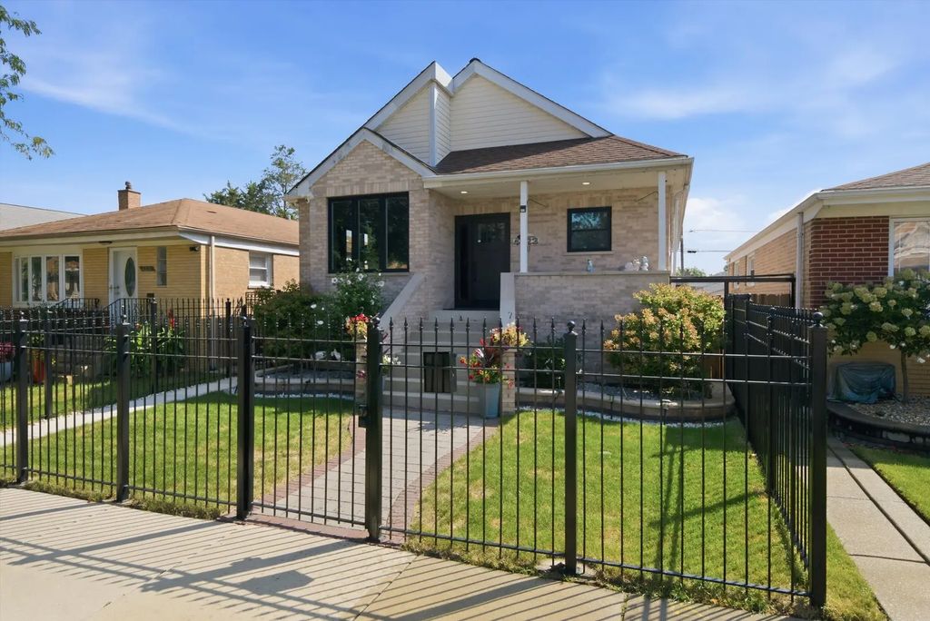 4623 S Kilpatrick Avenue 1, Chicago, 60632