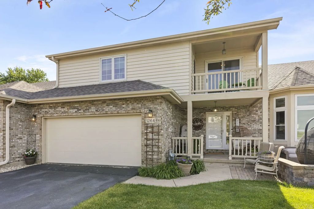 1264 Bellevue Drive 1264, DeKalb